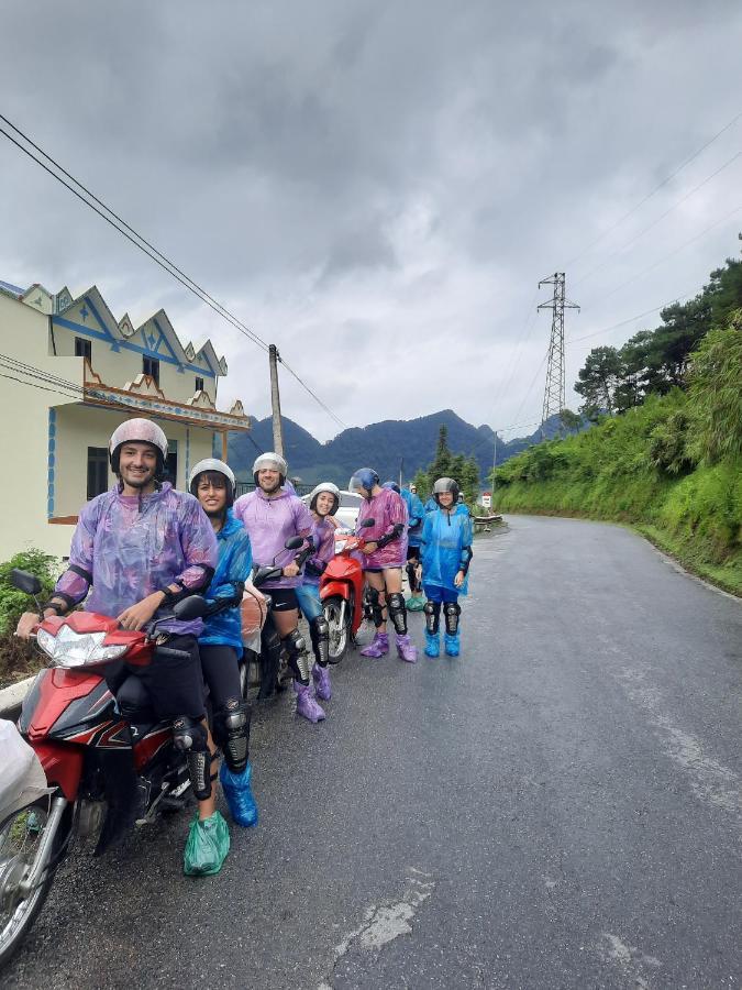 Hg Hostel Provide Tours & Motorbikes Ha Giang Exterior foto